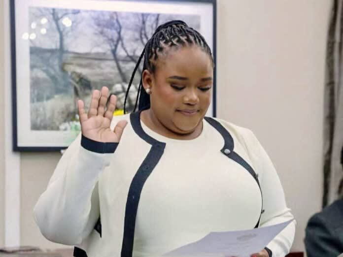Ex-south Africa President Zuma's Daughter Sworn in Parliament to Replace Her Sister