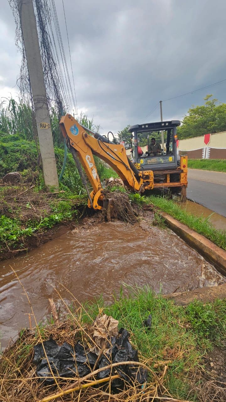Nairobi on High Alert: Governor Sakaja’s "Green Army" Battles Floods as Riverbank Demolitions Begin