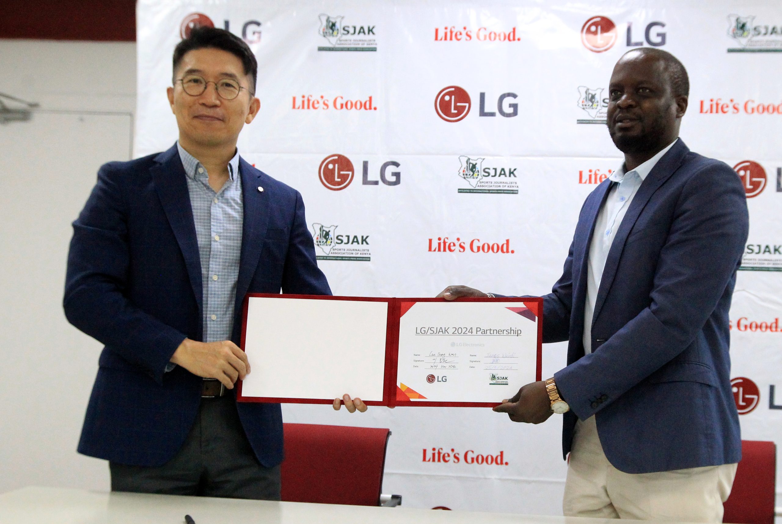LG RENEWS MONTHLY AWARDS PARTNERSHIP WITH SPORTS JOURNALISTS